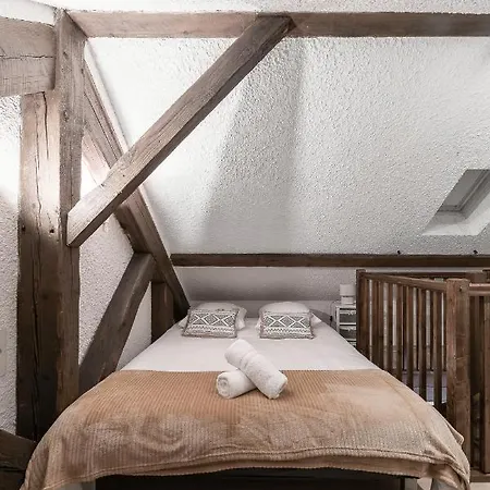 Le Petillat - Design Centre - Ideal Curiste アパート